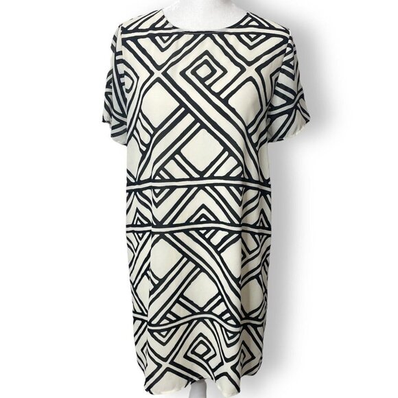 Everly Size M Shift Dress Short Sleeve Cream Black Art Deco Pattern Knee Length - Picture 9 of 9